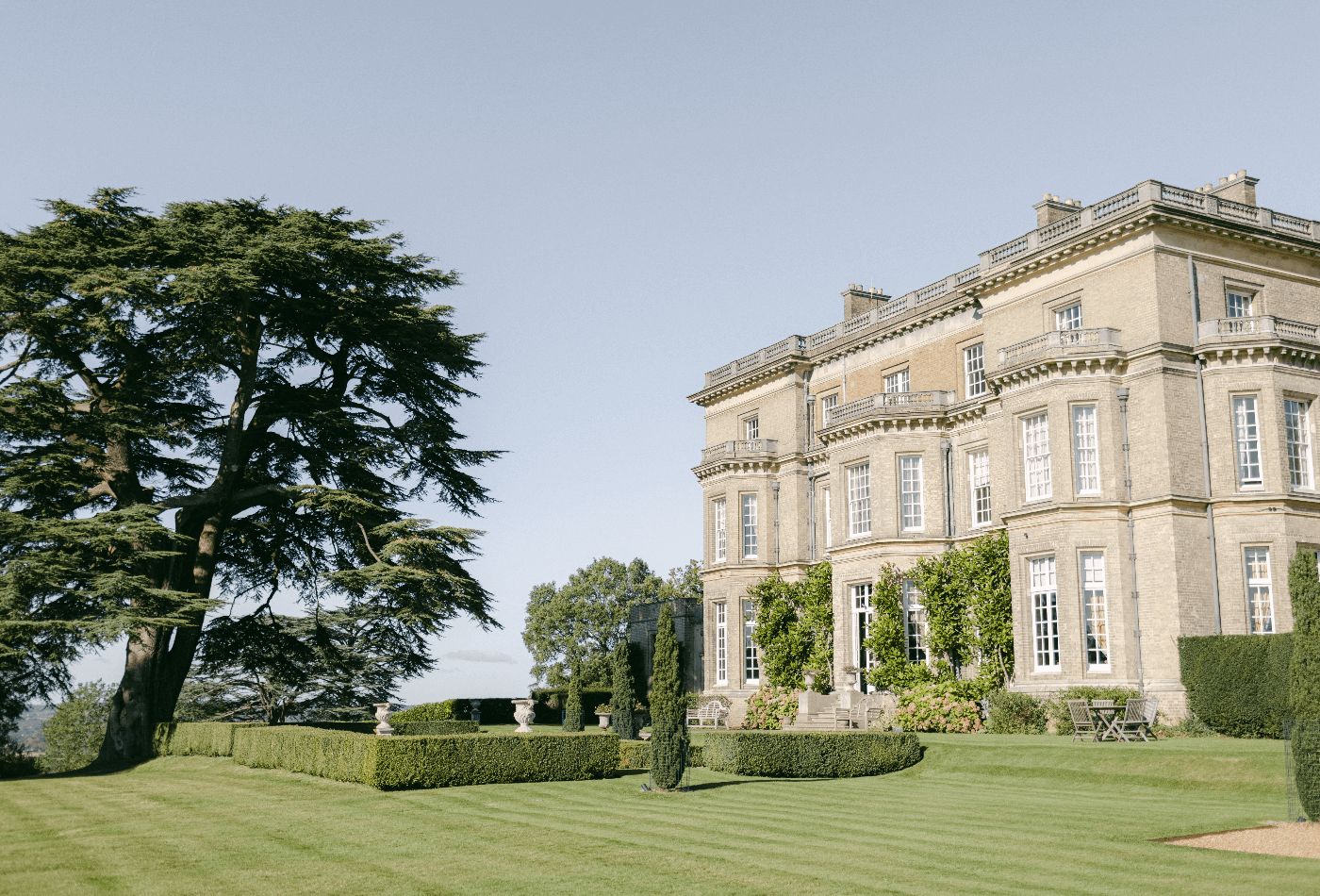 Hedsor house in the sunshine.jpg