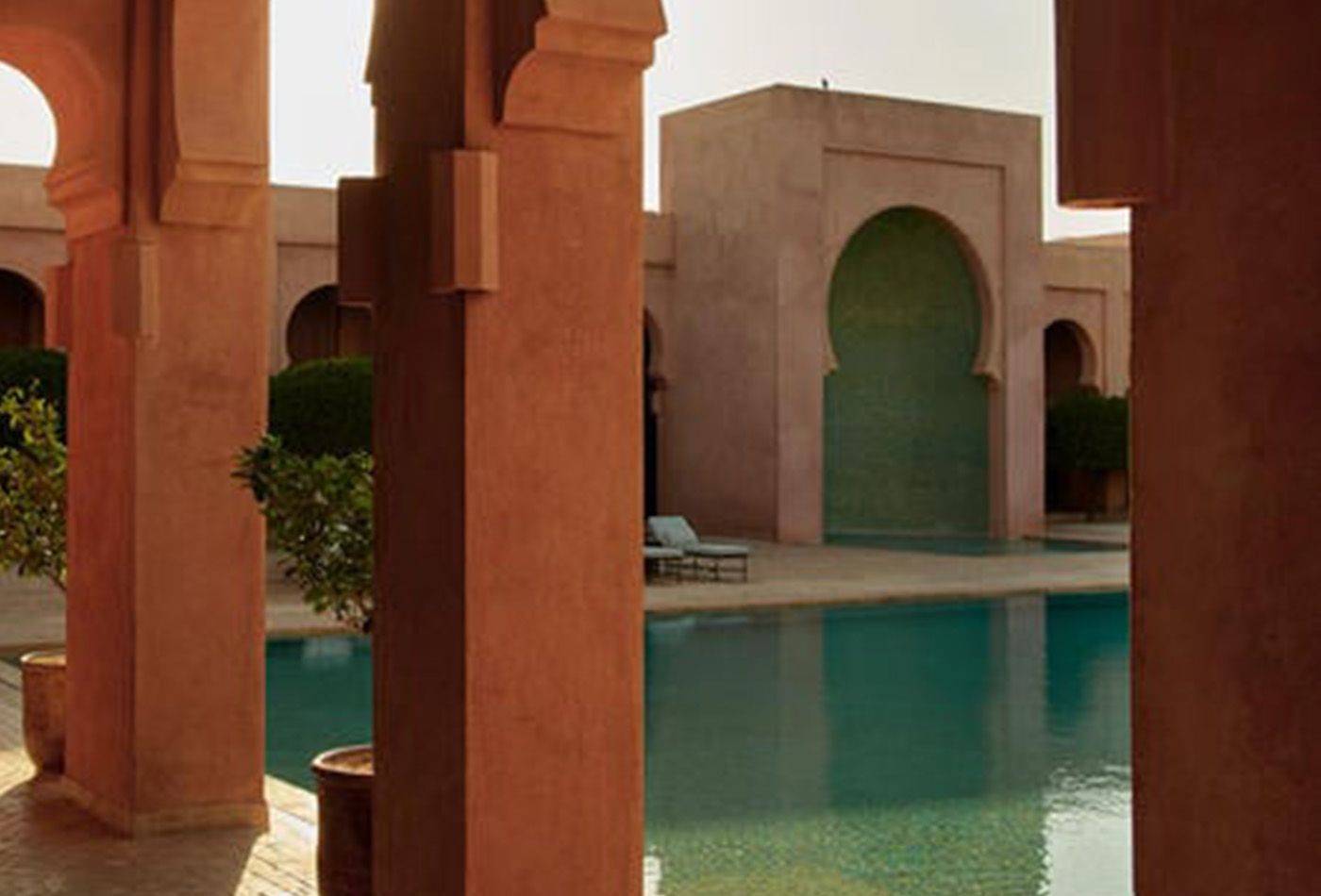 Large pillars and swimming pool 