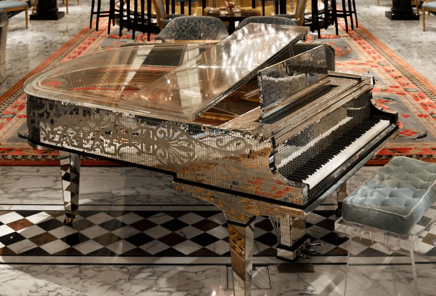 Transparent grand piano.jpg