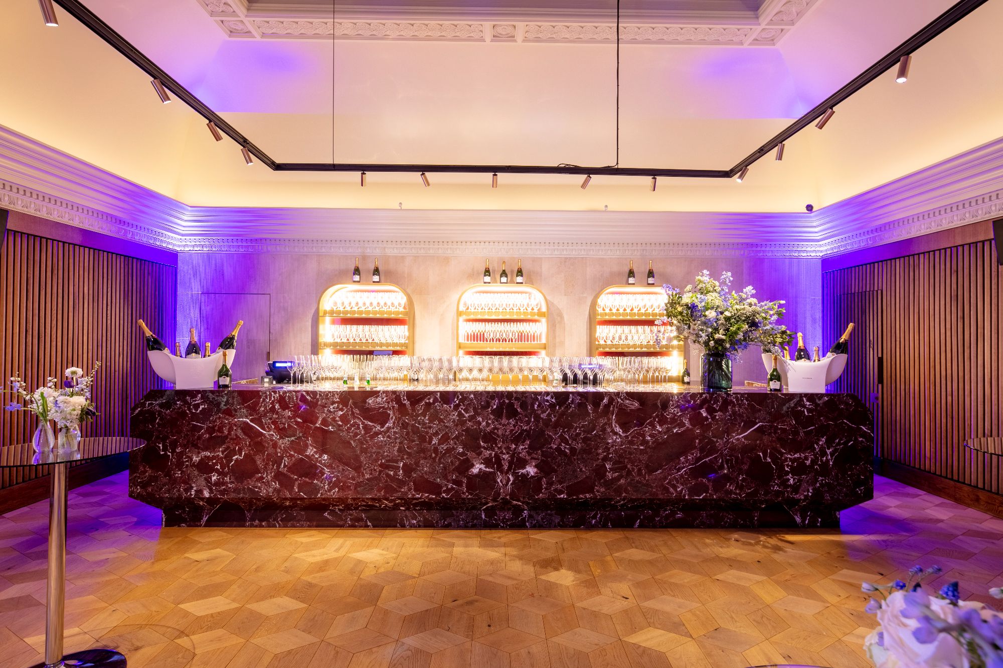 01. Reuben Gallery - Bar.jpg